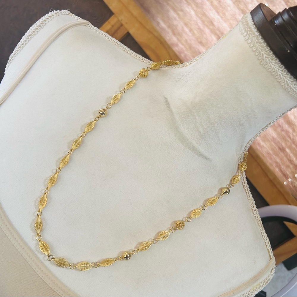 Vintage unique gold filigree link chain necklace